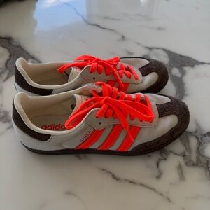 Adidas OG Samba Sneakers “solar orange / cream”